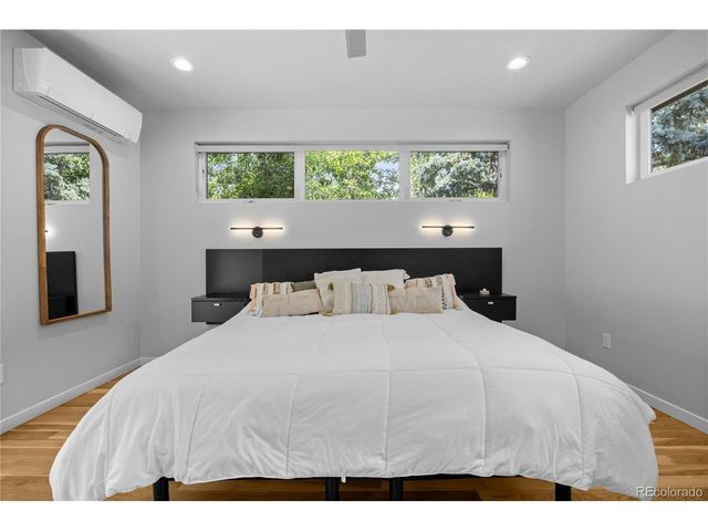 24 Wilder Ln, Littleton, CO 80123