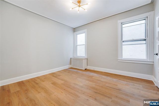 69 70th 2, Guttenberg, NJ 07093