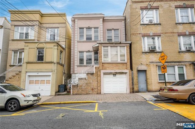 69 70th 2, Guttenberg, NJ 07093