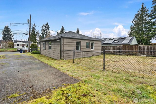 1019 S Rochester Street, Tacoma, WA 98465