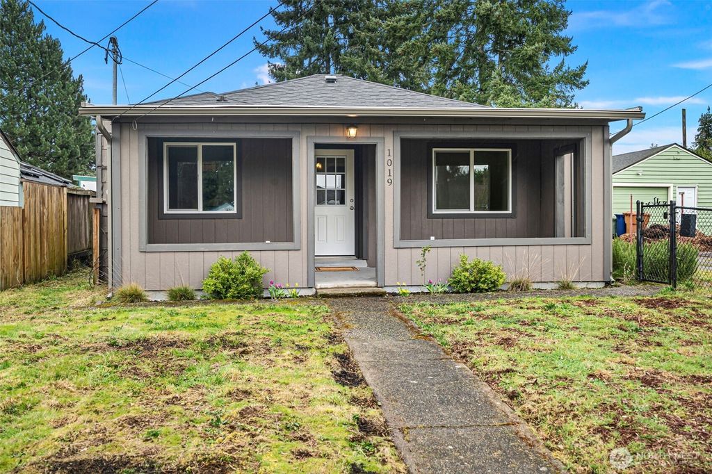 1019 S Rochester Street, Tacoma, WA 98465