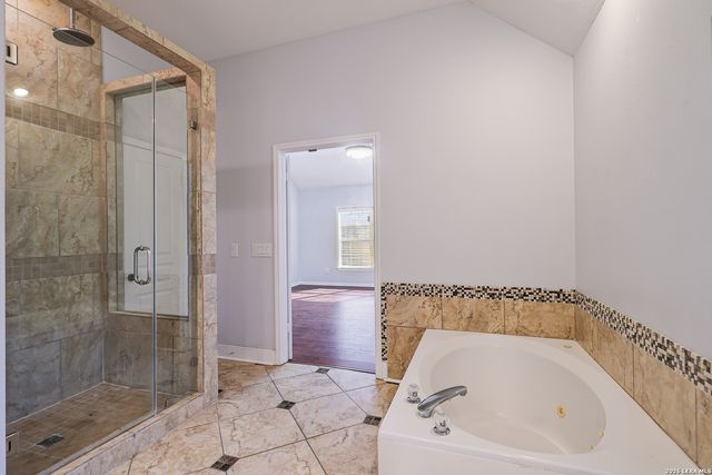 8746 London Heights, San Antonio, TX 78254