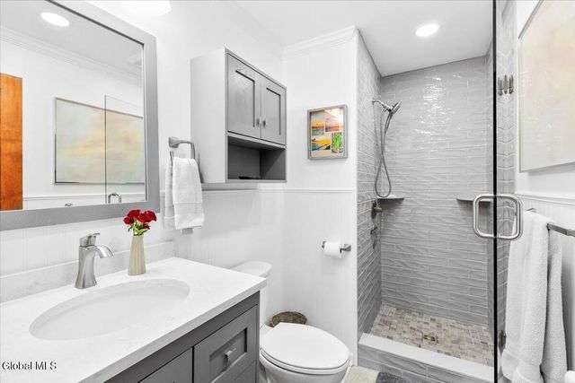 27 University Street, Bethlehem, NY 12158