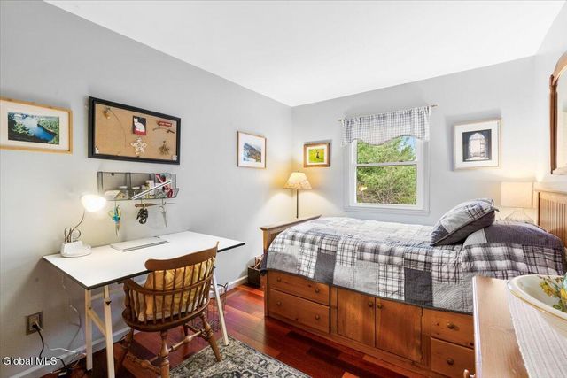 27 University Street, Bethlehem, NY 12158