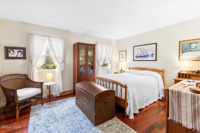 27 University Street, Bethlehem, NY 12158