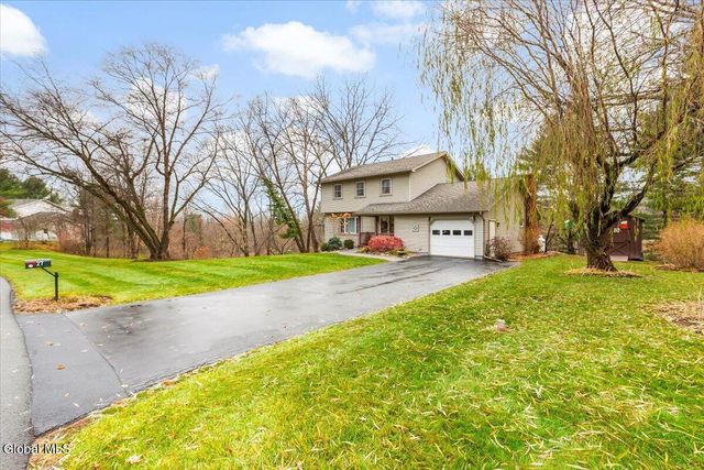 27 University Street, Bethlehem, NY 12158