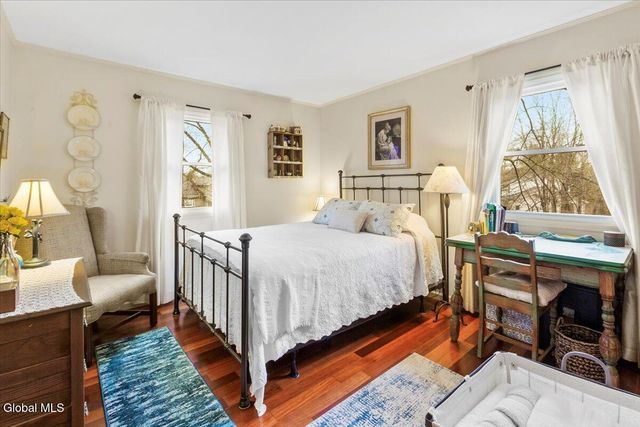 27 University Street, Bethlehem, NY 12158