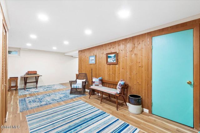 27 University Street, Bethlehem, NY 12158