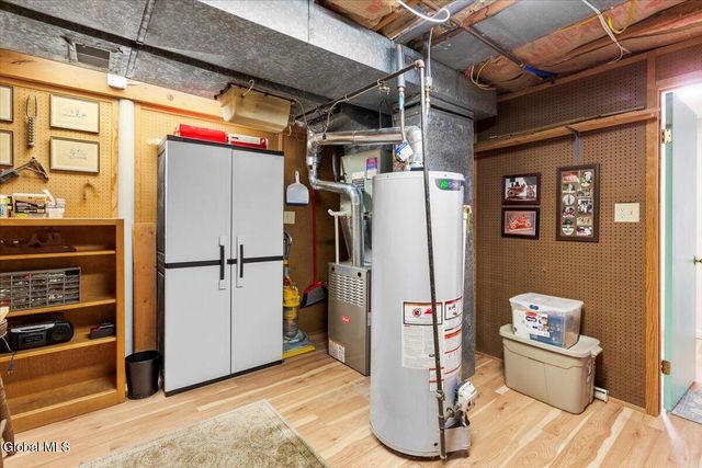 27 University Street, Bethlehem, NY 12158