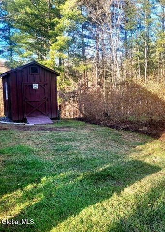 27 University Street, Bethlehem, NY 12158