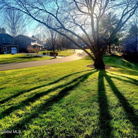 27 University Street, Bethlehem, NY 12158