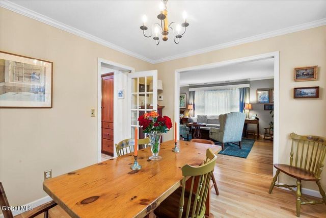 27 University Street, Bethlehem, NY 12158