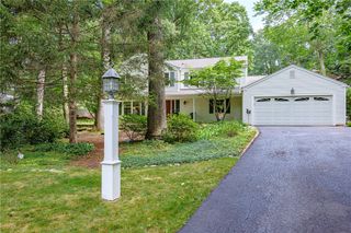 10 Birling Gap, Perinton, NY 14450