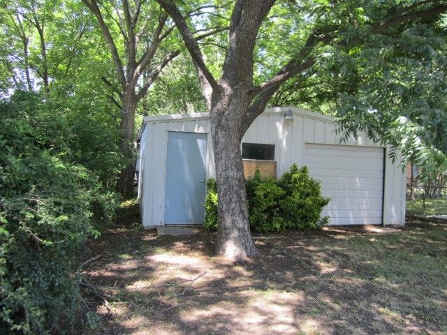 703 W Main Street W, Lancaster, TX 75146