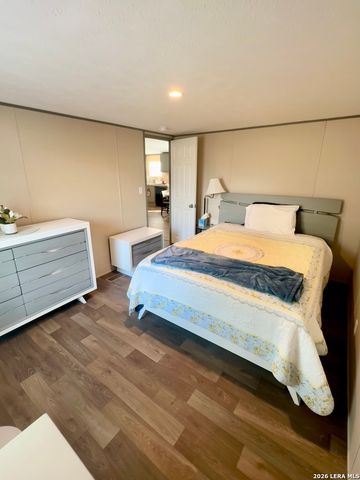 4858 Stanislaus, Adkins, TX 78101