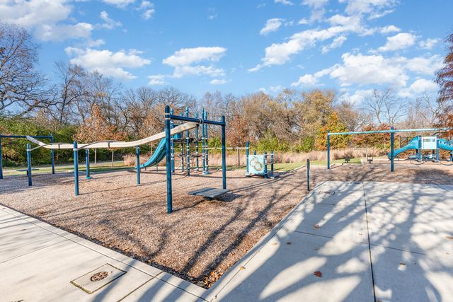 355 Crestwood Court, Algonquin, IL 60102