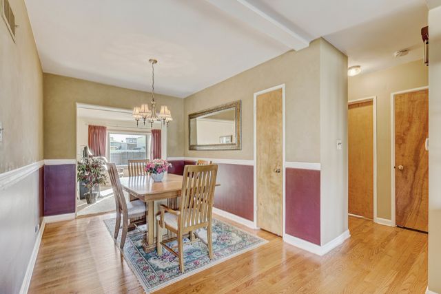 11111 Shelley Street, Westchester, IL 60154