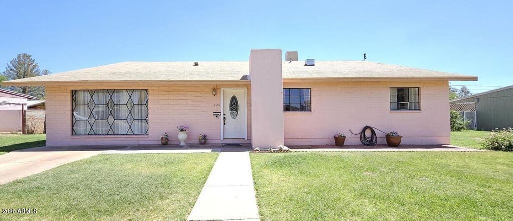 2201 E 7TH Street, Douglas, AZ 85607