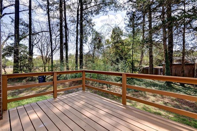 55 James SQ, Williamsburg, VA 23185