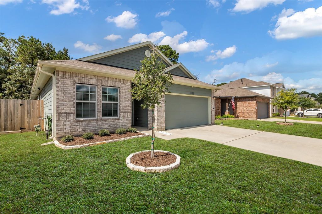 1107 Grand Junction Drive, Tomball, TX 77375