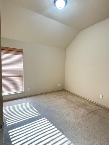 7704 Fallen Antler Place, Arlington, TX 76002