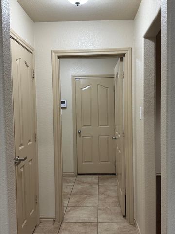 7704 Fallen Antler Place, Arlington, TX 76002