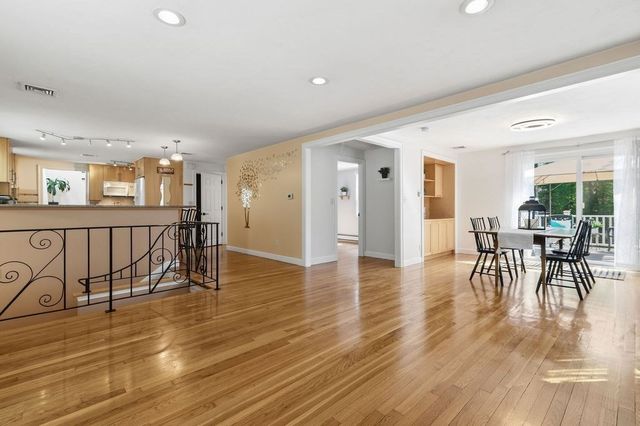 392 Cedar Street, Hanover, MA 02339