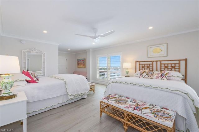 2905 Gulf Shore BLVD N # 703N, Naples, FL 34103