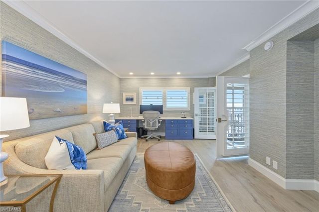 2905 Gulf Shore BLVD N # 703N, Naples, FL 34103