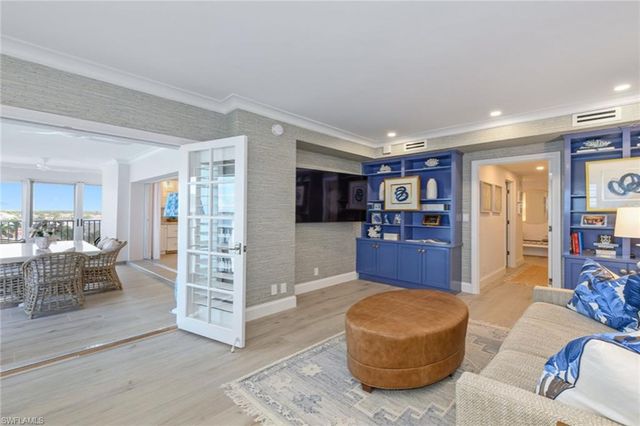 2905 Gulf Shore BLVD N # 703N, Naples, FL 34103