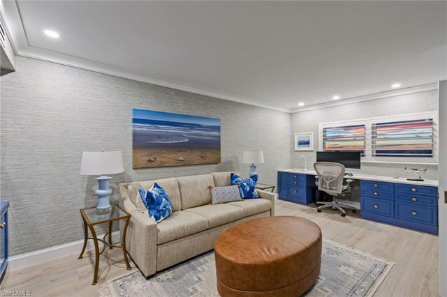 2905 Gulf Shore BLVD N # 703N, Naples, FL 34103