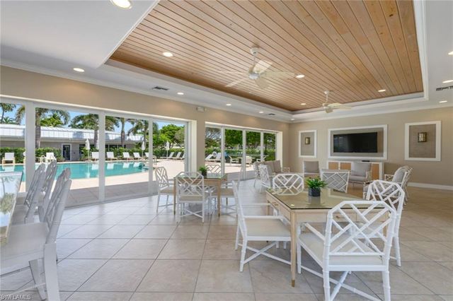 2905 Gulf Shore BLVD N # 703N, Naples, FL 34103