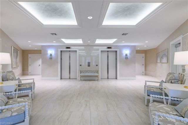 2905 Gulf Shore BLVD N # 703N, Naples, FL 34103