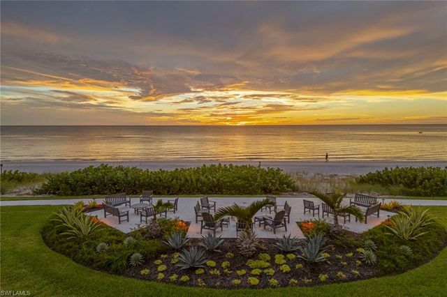 2905 Gulf Shore BLVD N # 703N, Naples, FL 34103