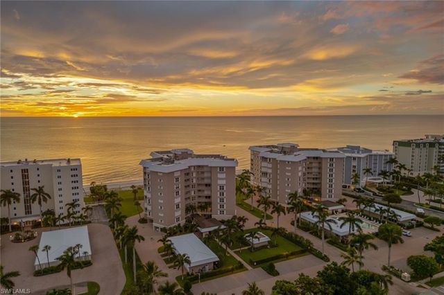 2905 Gulf Shore BLVD N # 703N, Naples, FL 34103