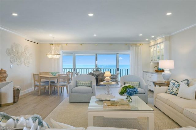 2905 Gulf Shore BLVD N # 703N, Naples, FL 34103