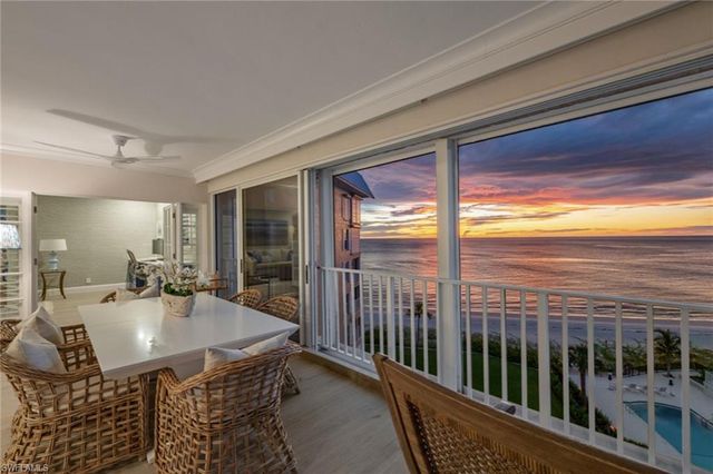 2905 Gulf Shore BLVD N # 703N, Naples, FL 34103