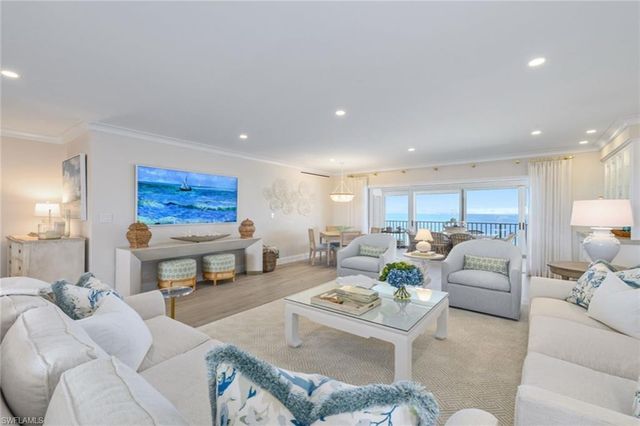 2905 Gulf Shore BLVD N # 703N, Naples, FL 34103