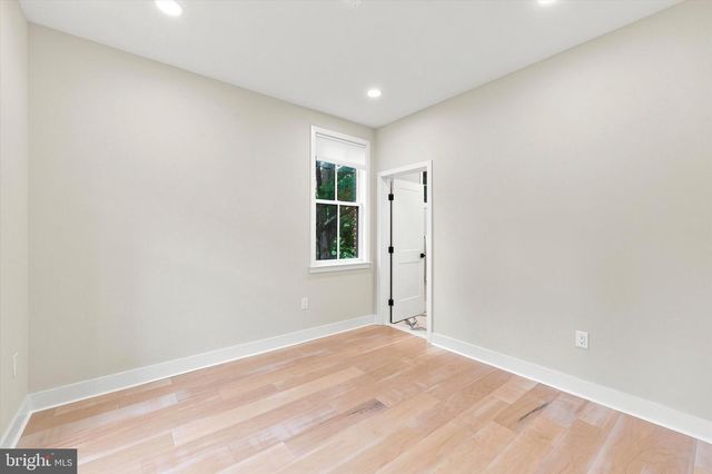117 THORNTON LN, Newtown, PA 18940