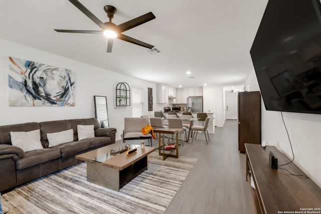 7638 Chancery Gate, San Antonio, TX 78253