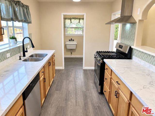 37739 Sumac Avenue, Palmdale, CA 93550