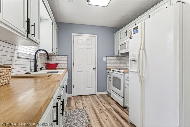 2209 Quartz Circle, Van Buren, AR 72956