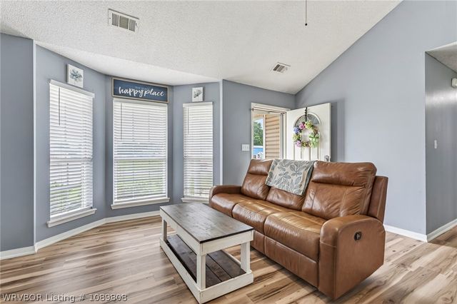 2209 Quartz Circle, Van Buren, AR 72956