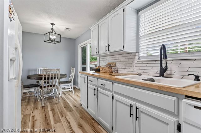 2209 Quartz Circle, Van Buren, AR 72956