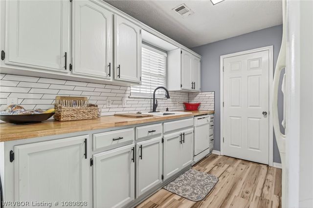 2209 Quartz Circle, Van Buren, AR 72956