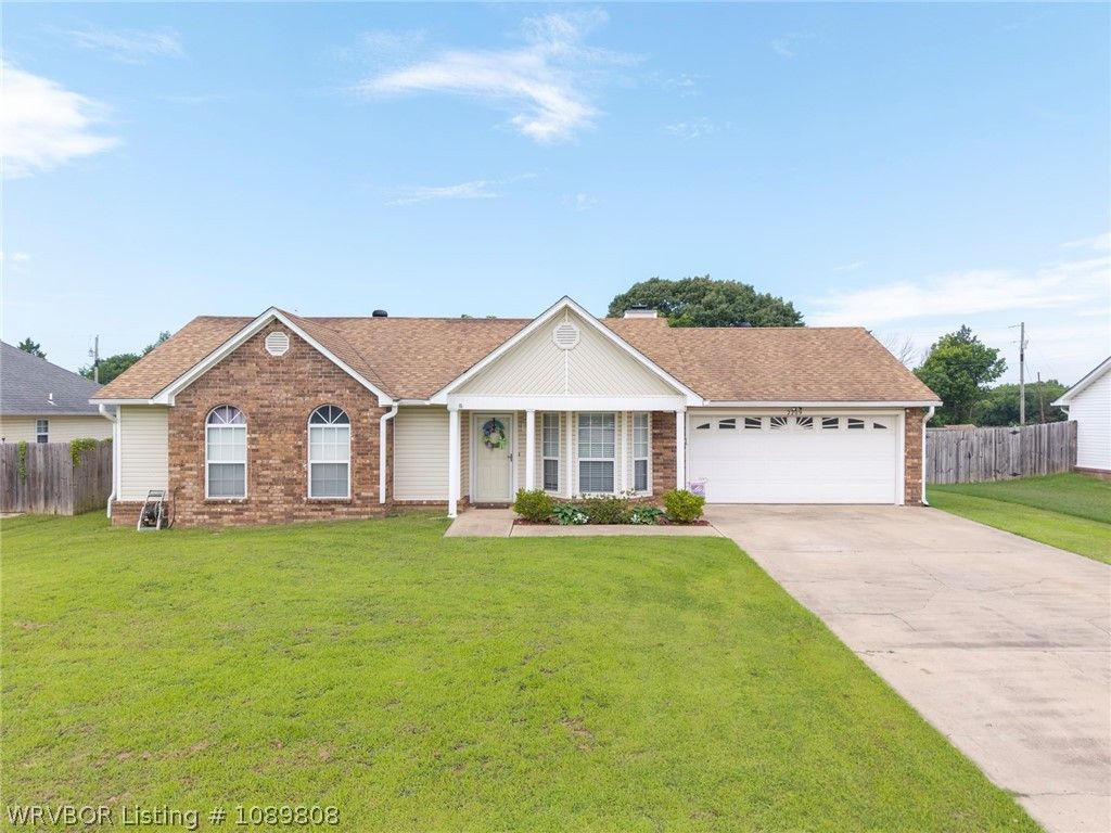 2209 Quartz Circle, Van Buren, AR 72956