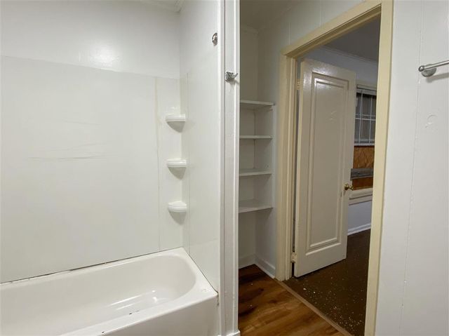 2129 Legion Street, Lake Charles, LA 70601