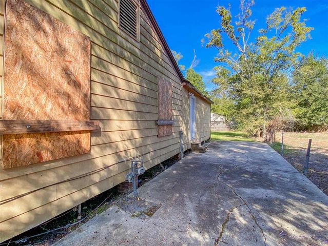 2129 Legion Street, Lake Charles, LA 70601