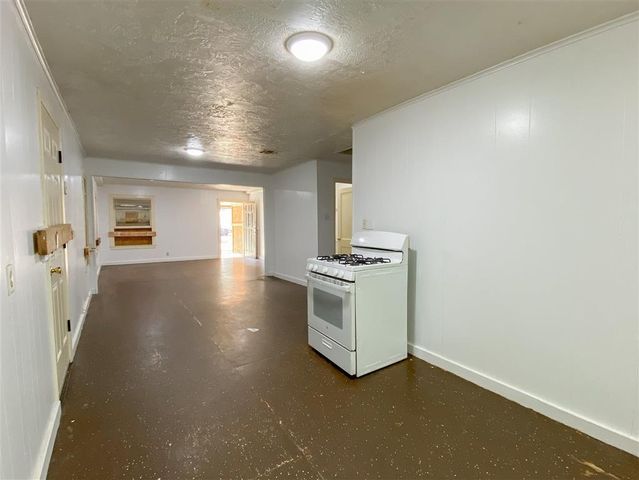 2129 Legion Street, Lake Charles, LA 70601