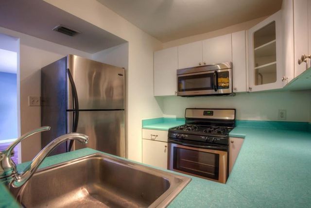 610 Franklin BLVD C, Austin, TX 78751